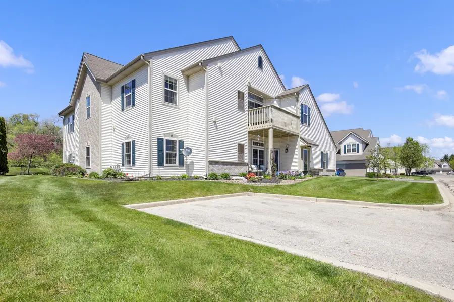 1070 Bedford Ct, Mount Pleasant, WI 53406 - #2