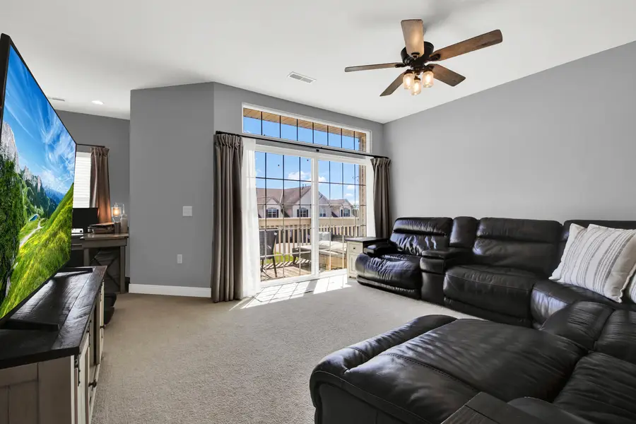 1070 Bedford Ct, Mount Pleasant, WI 53406 - #3