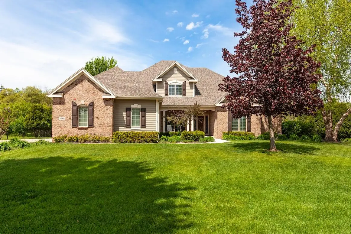 1240 Four Winds Way, Hartland, WI 53029 - #1