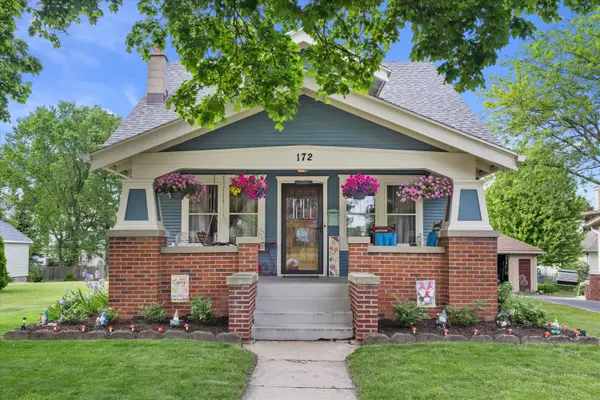 172 W Highland Ave, Burlington, WI 53105
