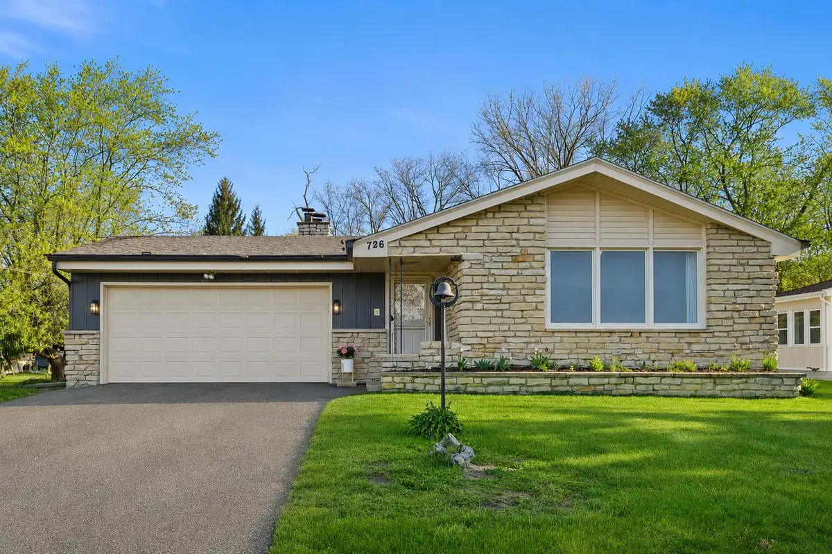 726 Royal Park Rd, Caledonia, WI 53402 - #1