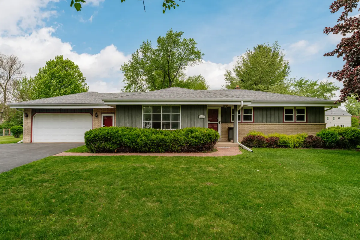 S76W14888 Velva Dr, Muskego, WI 53150 - #1
