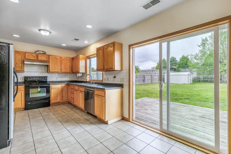 2142 Julie Ave, Sparta, WI 54656 - #2