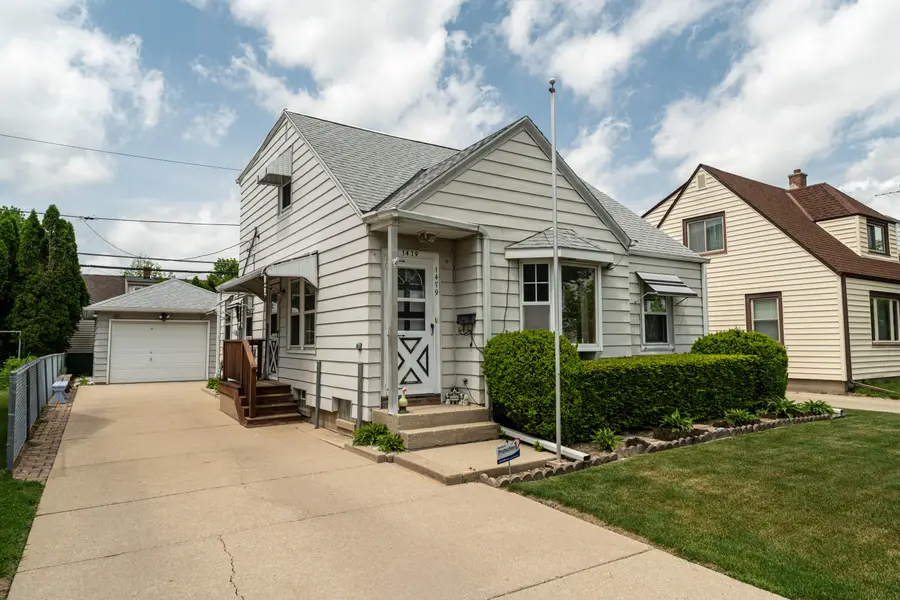 1479 S 93rd St, West Allis, WI 53214 - #2