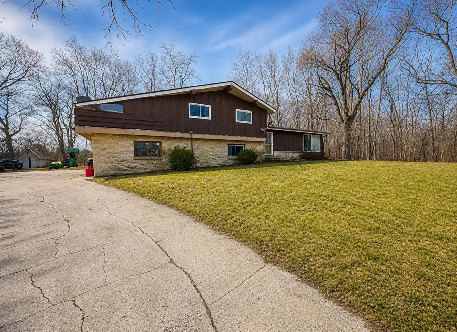 4225 Northwestern Ave, Mount Pleasant, WI 53405 - #2