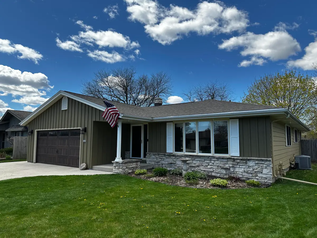 2424 W Mark Dr, Sheboygan, WI 53083 - #1