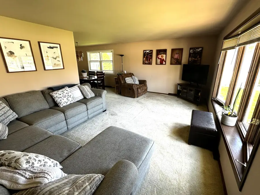 2424 W Mark Dr, Sheboygan, WI 53083 - #2