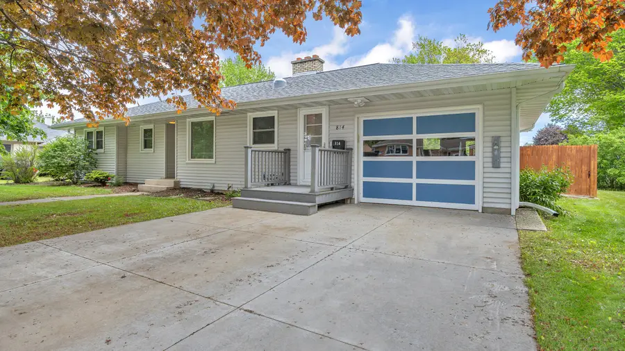 814 1st St, Kiel, WI 53042 - #3