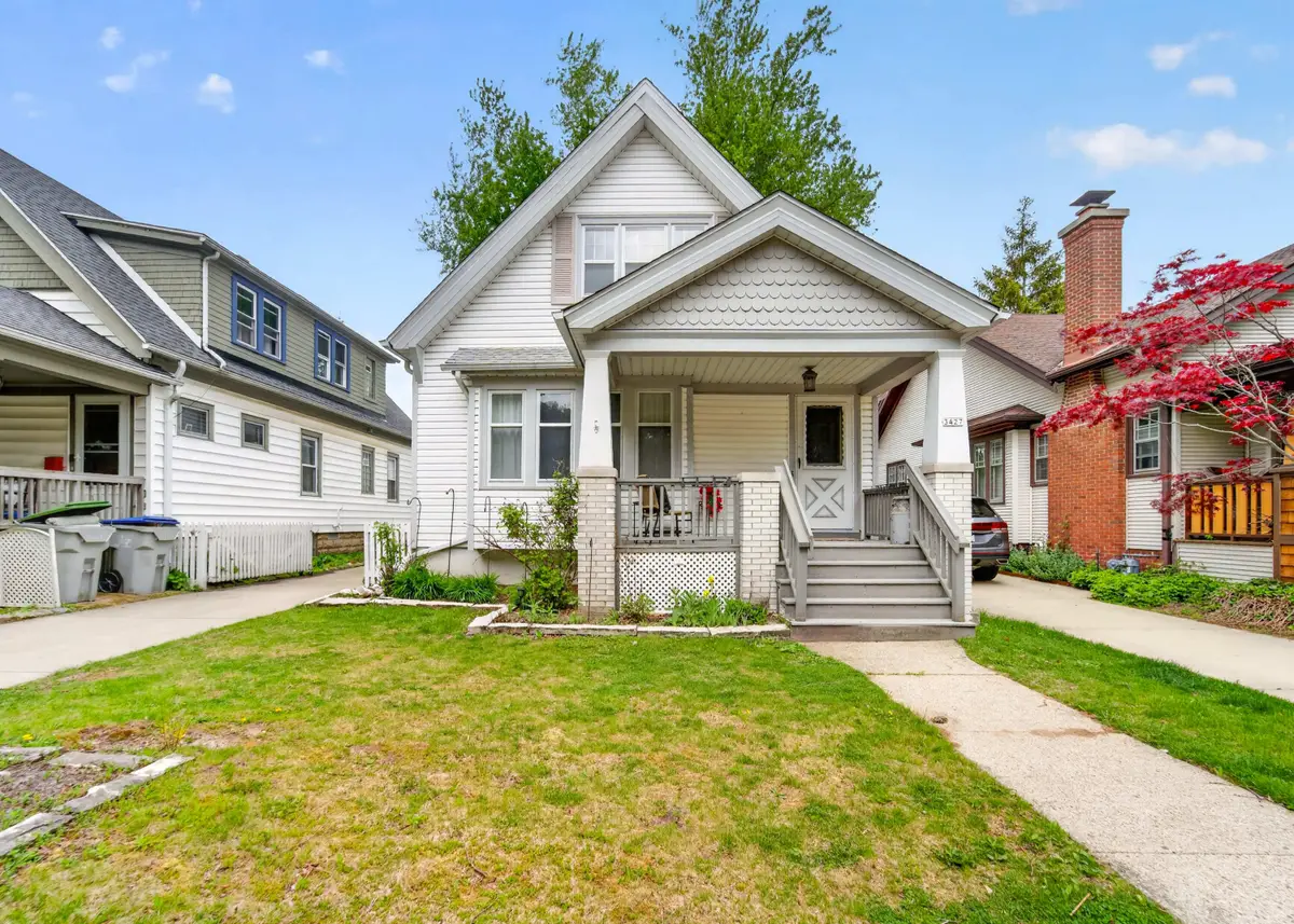 3427 N Cramer St, Milwaukee, WI 53211 - #1