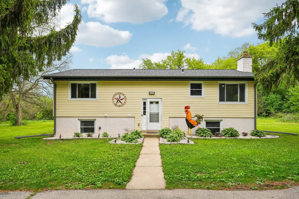 S55W33749 County Road Zz, Genesee, WI 53153 - #1