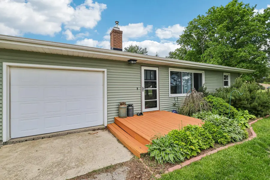 N5899 State Road 89, Lake Mills, WI 53551 - #3