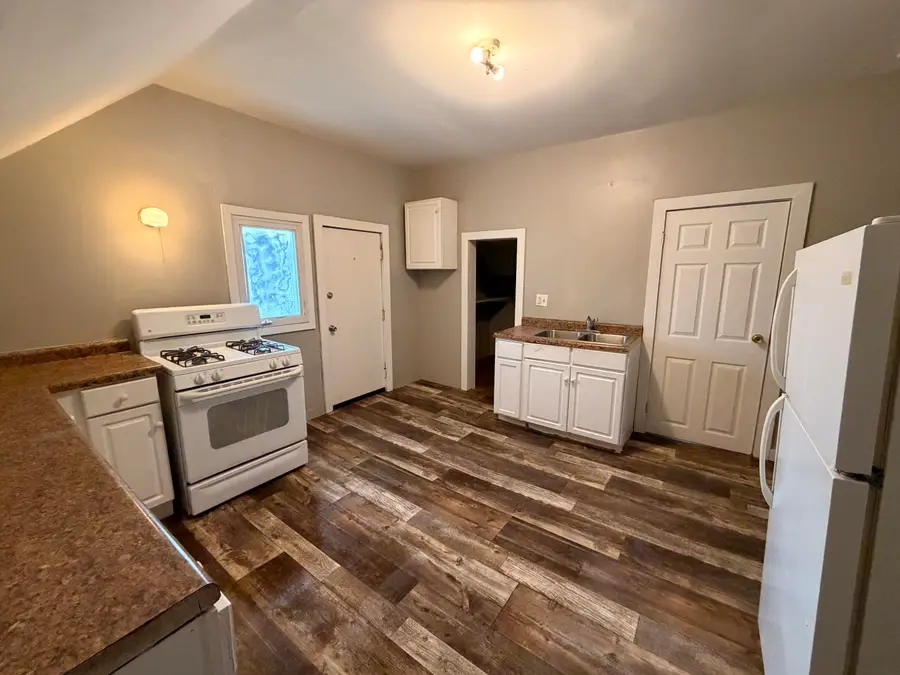 1623 Maple St, Racine, WI 53404 - #3