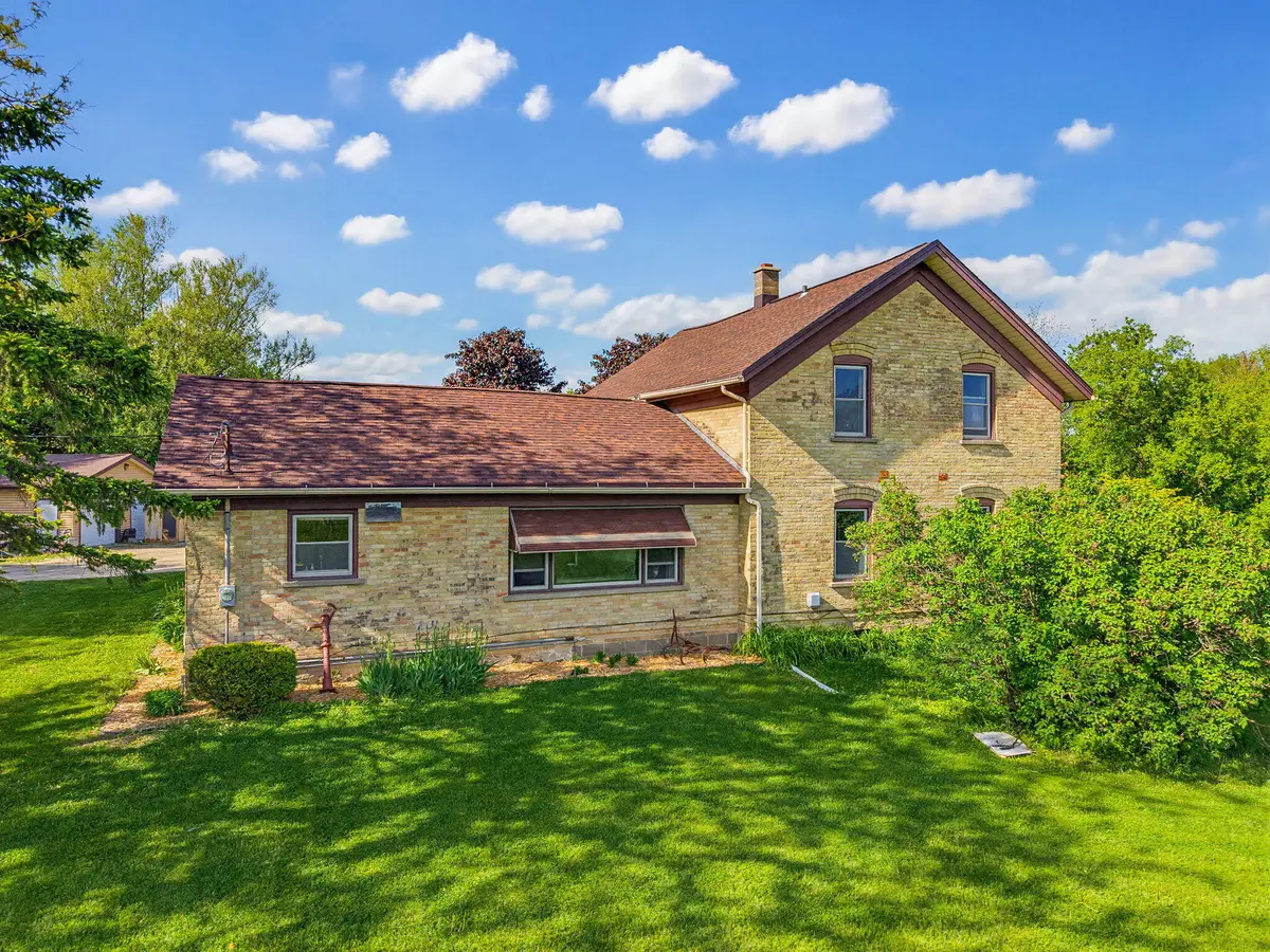 W1676 State Road 33, Herman, WI 53050 - #1