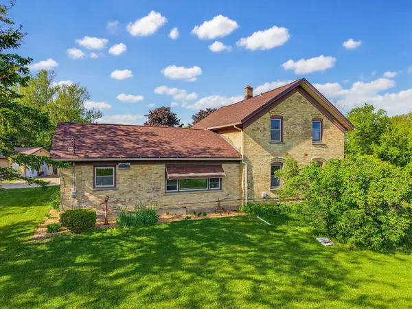 W1676 State Road 33, Herman, WI 53050