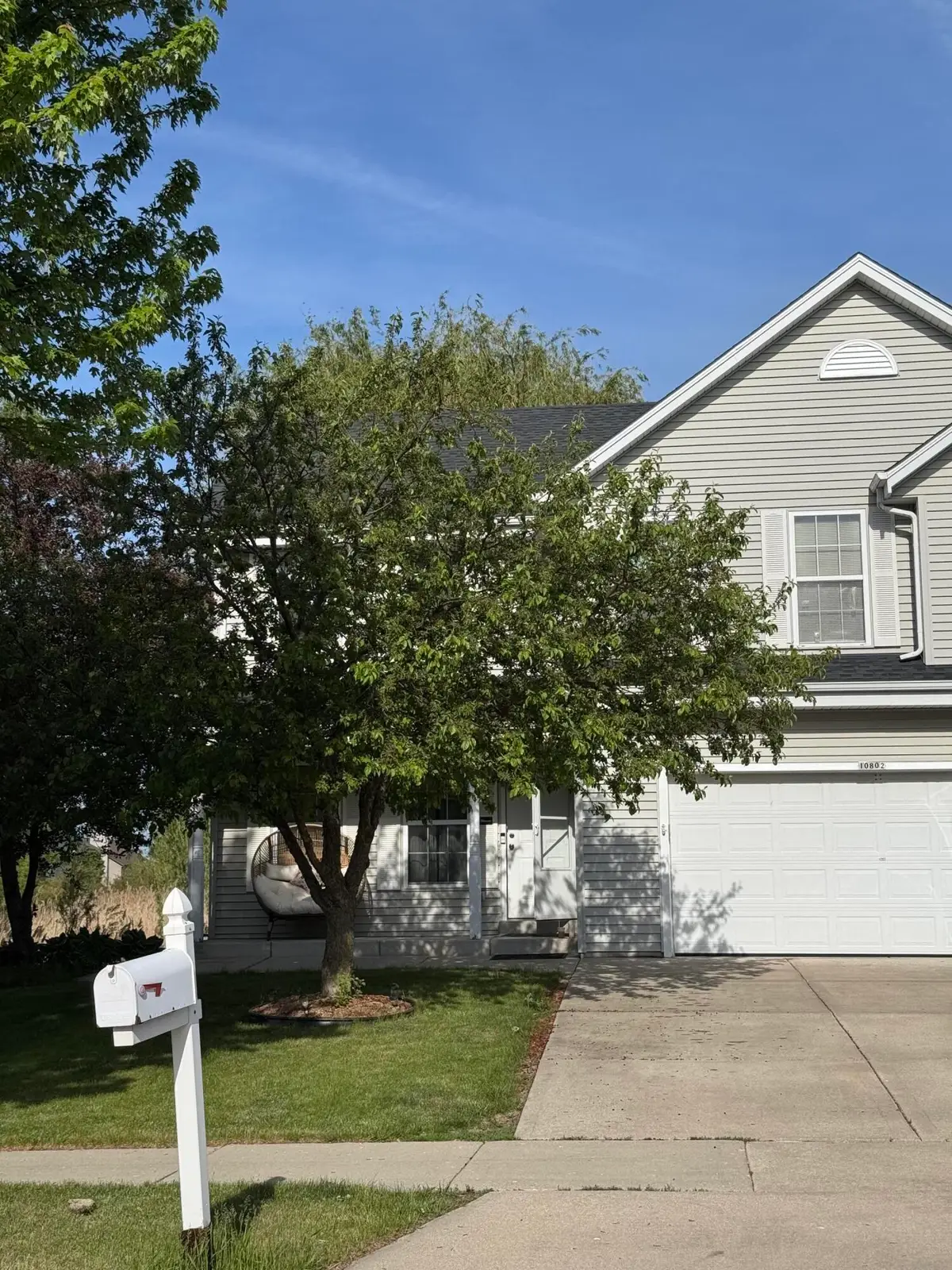 10802 S Shepard Ave, Oak Creek, WI 53154 - #1