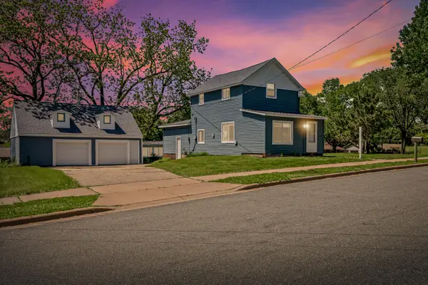 313 8th Ave N, Onalaska, WI 54650