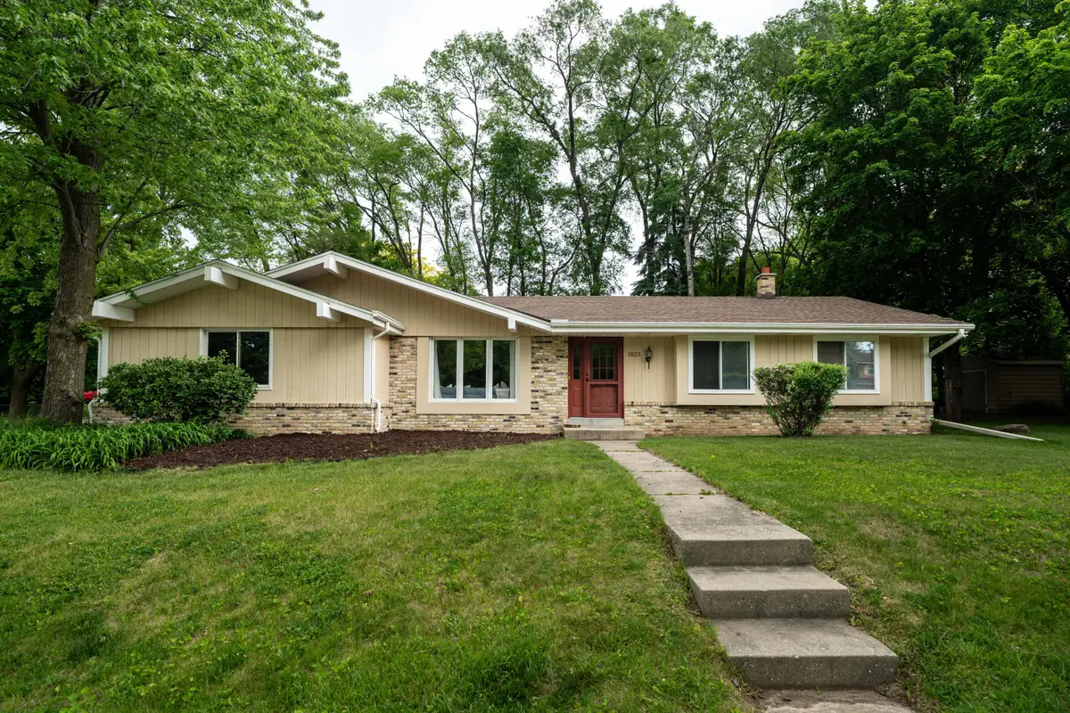 1825 Wolf Rd, Waukesha, WI 53186 - #1