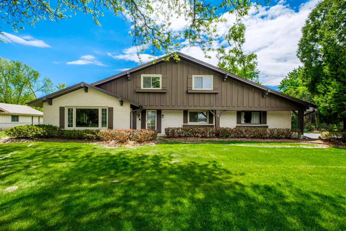 15035 Pomona Rd, Brookfield, WI 53005 - #1