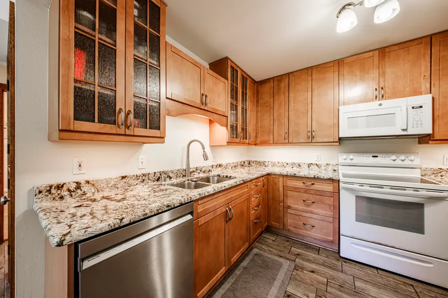 15035 Pomona Rd, Brookfield, WI 53005 - #3