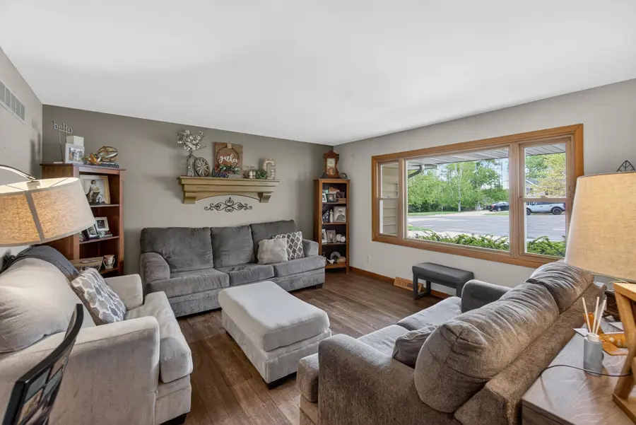350 Clinton St, Kewaskum, WI 53040 - #3