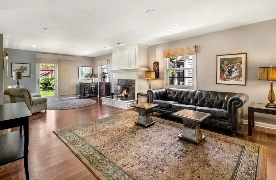 4943 N Diversey Blvd, Whitefish Bay, WI 53217 - #3