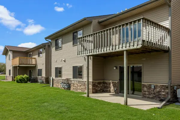 1011 S Second St, Delavan, WI 53115
