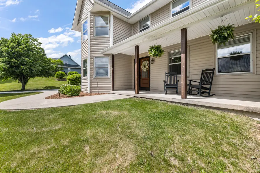 W301S2613 Jenna Ln, Genesee, WI 53188 - #2