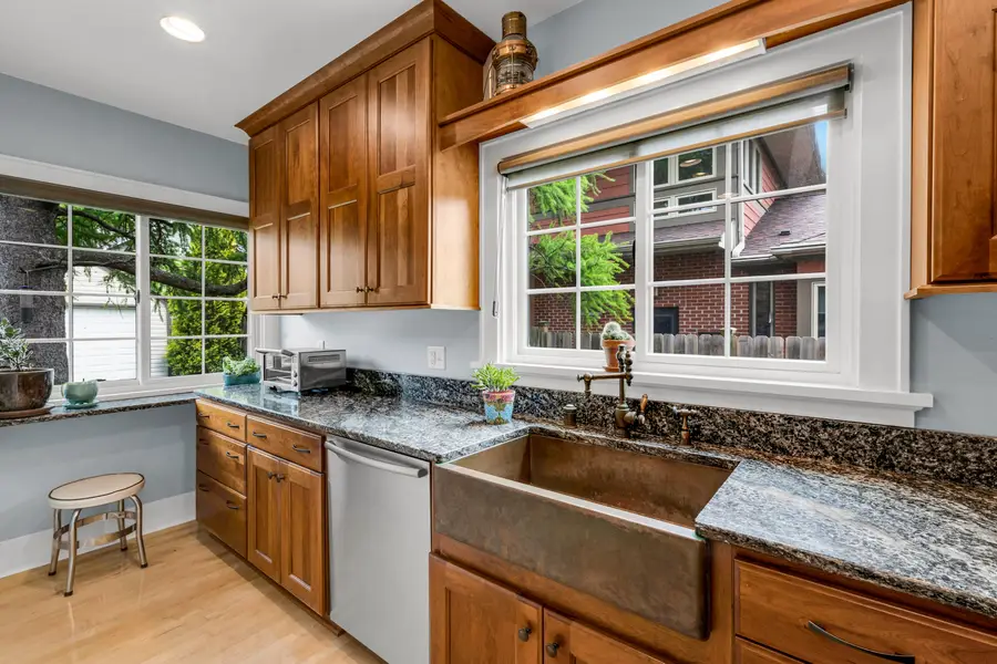 5912 N Berkeley Blvd, Whitefish Bay, WI 53217 - #2