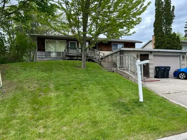 206 Spring St, Sheboygan Falls, WI 53085