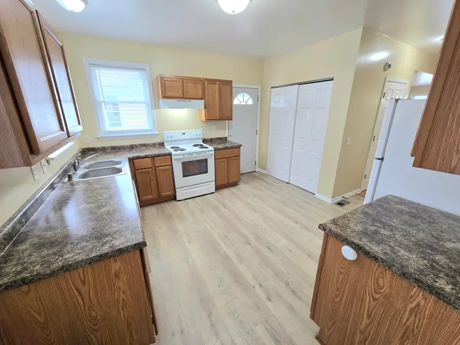5807 22nd Ave, Kenosha, WI 53140 - #3