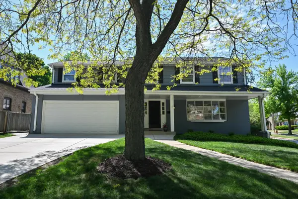 4797 N Newhall St, Whitefish Bay, WI 53211