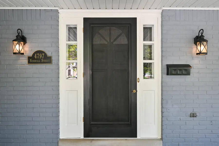 4797 N Newhall St, Whitefish Bay, WI 53211 - #3
