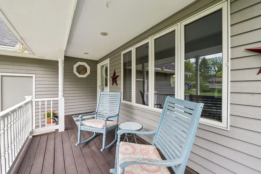 512 Wiswell Dr, Williams Bay, WI 53191 - #2
