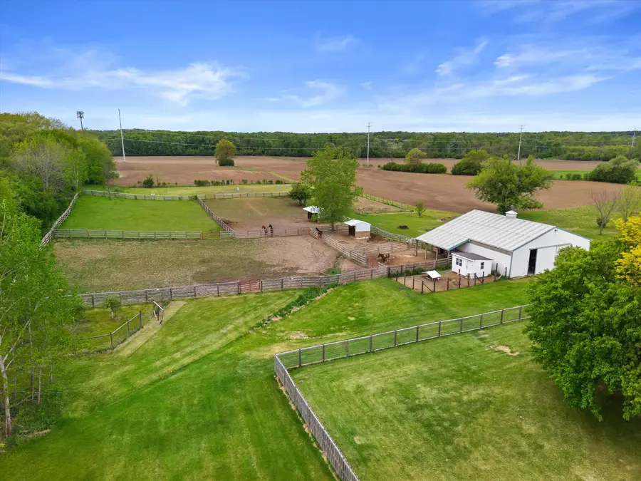 12205 N Vega Ave, Mequon, WI 53097 - #3