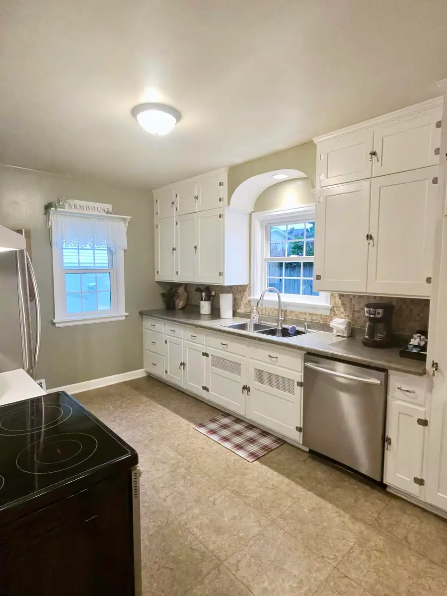 1709 Waldo Blvd, Manitowoc, WI 54220 - #2