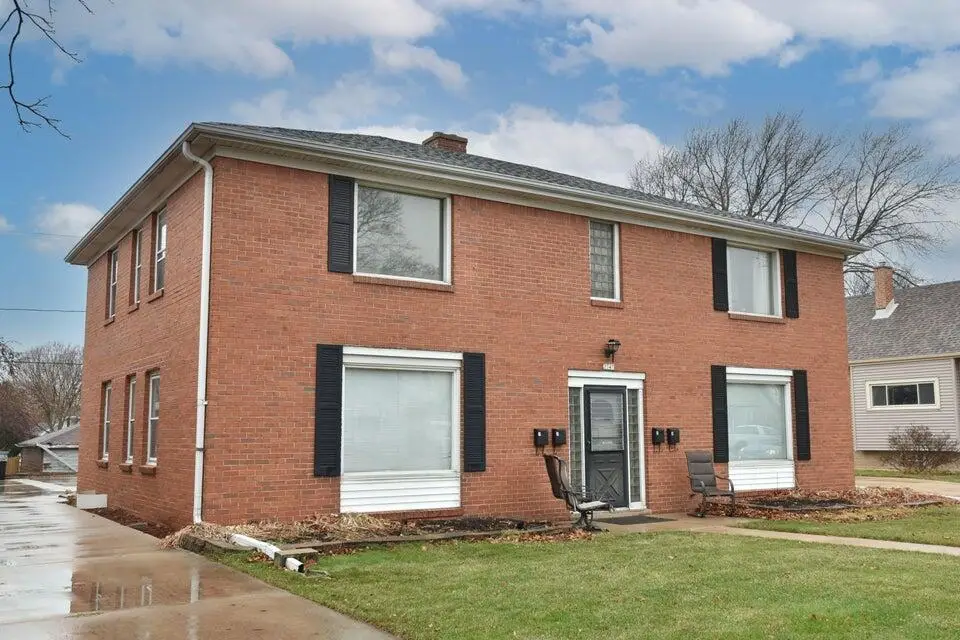 2347 S 76th St, West Allis, WI 53219 - #1