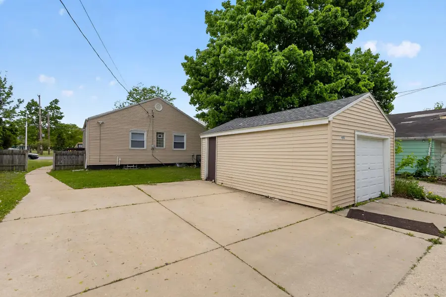 4806 W Hampton Ave, Milwaukee, WI 53218 - #2