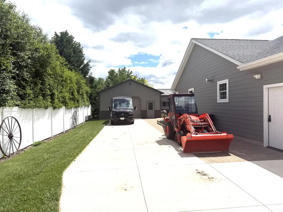 N1682 Washington Ave, Lake Geneva, WI 53147 - #2