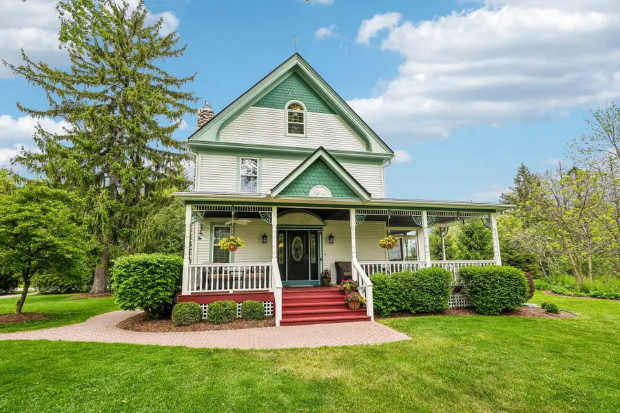 10763 N Cedarburg Rd, Mequon, WI 53092 - #2