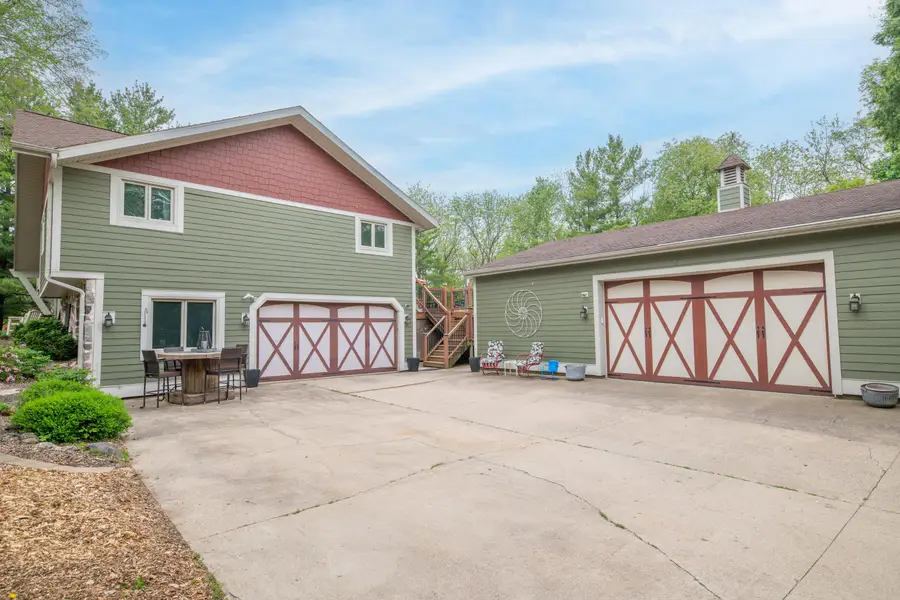N29W29951 Shel-mar Dr, Delafield, WI 53072 - #3