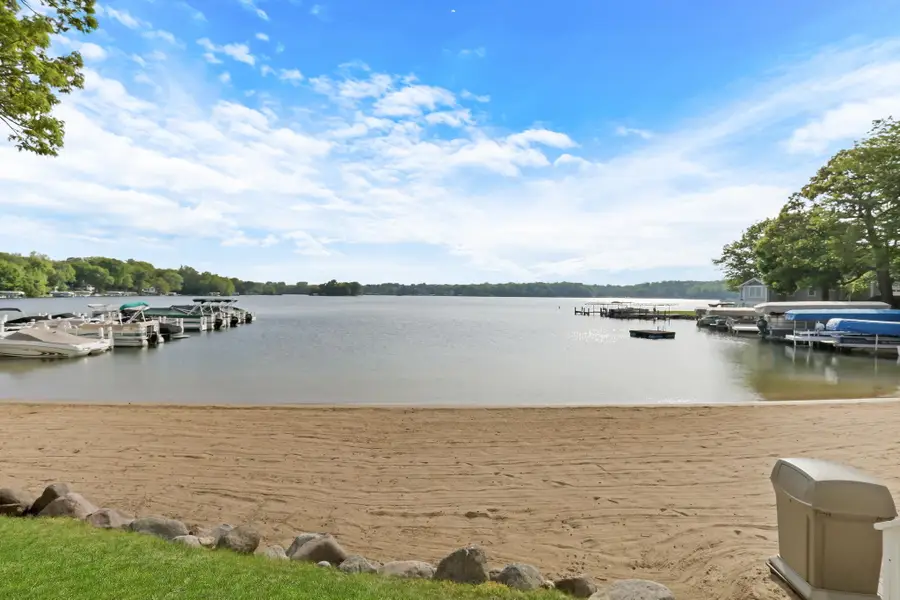 W5135 Sterlingworth Ct, Lauderdale Lakes, WI 53121 - #3