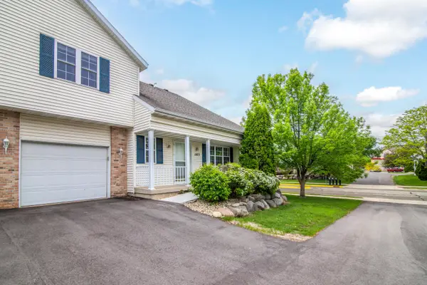 1023 Chandler Ln, Sun Prairie, WI 53590