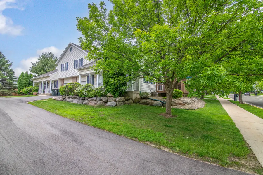 1023 Chandler Ln, Sun Prairie, WI 53590 - #2