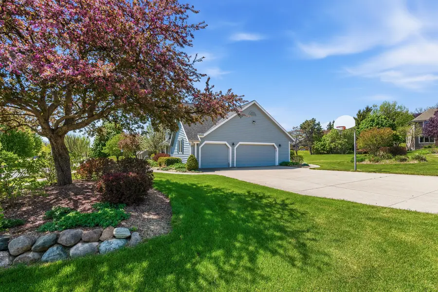 1128 S Silverbrook Dr, West Bend, WI 53095 - #2