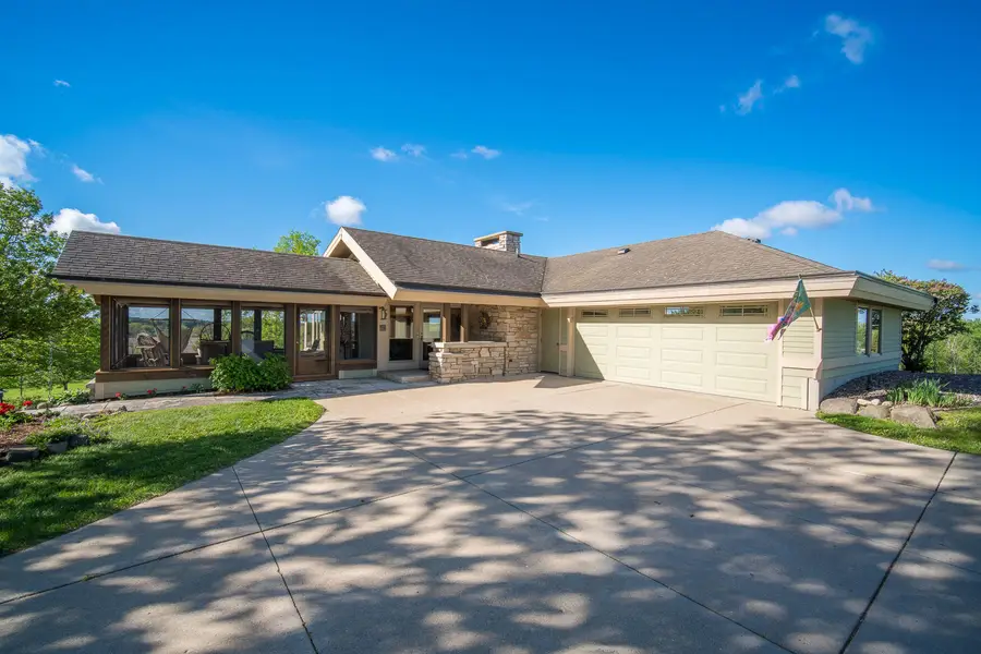 N4898 Arrowhead Trl, Hubbard, WI 53039 - #2