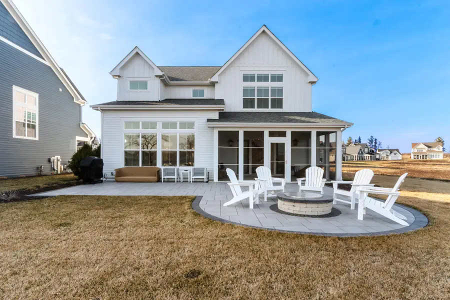 2604 Mooring Ct, Delavan, WI 53115 - #2
