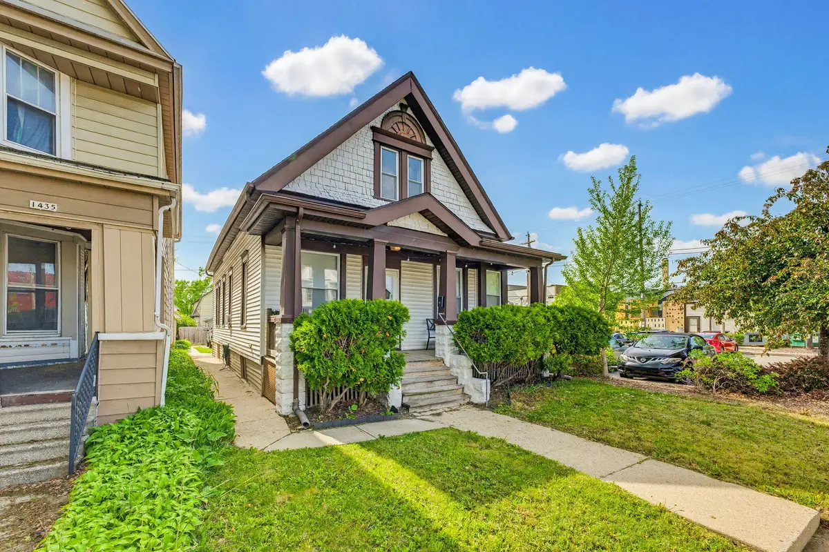 1431 S 72nd St, West Allis, WI 53214 - #1