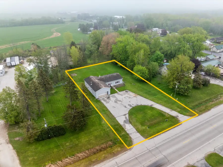 5001 Cth Cr, Newton, WI 54220 - #2