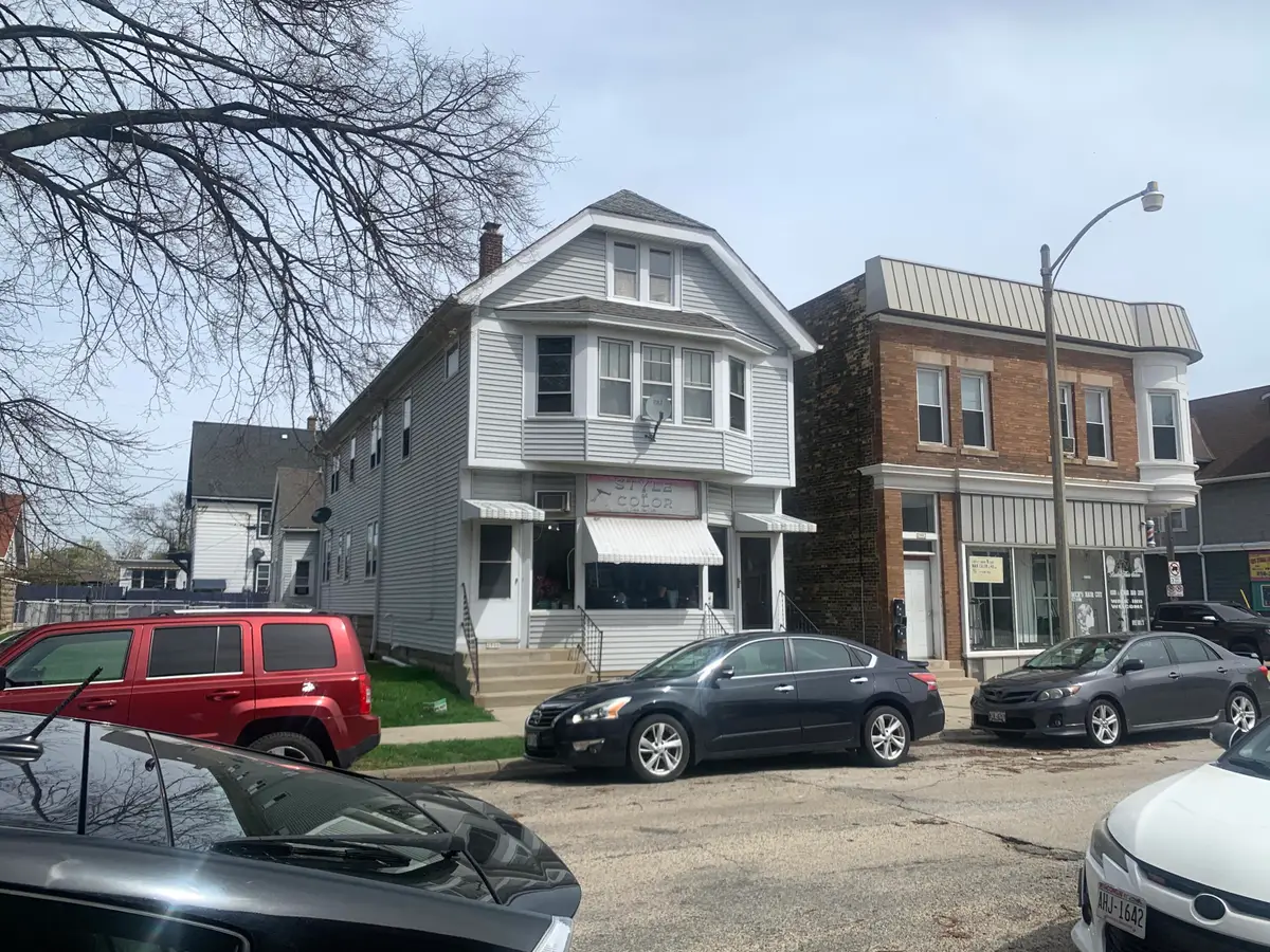 2904 W Arthur Ave, Milwaukee, WI 53215 - #1