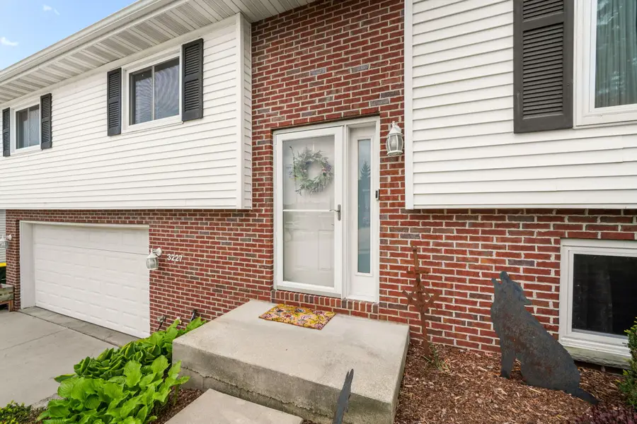 3227 Windsor Pl, West Bend, WI 53090 - #2